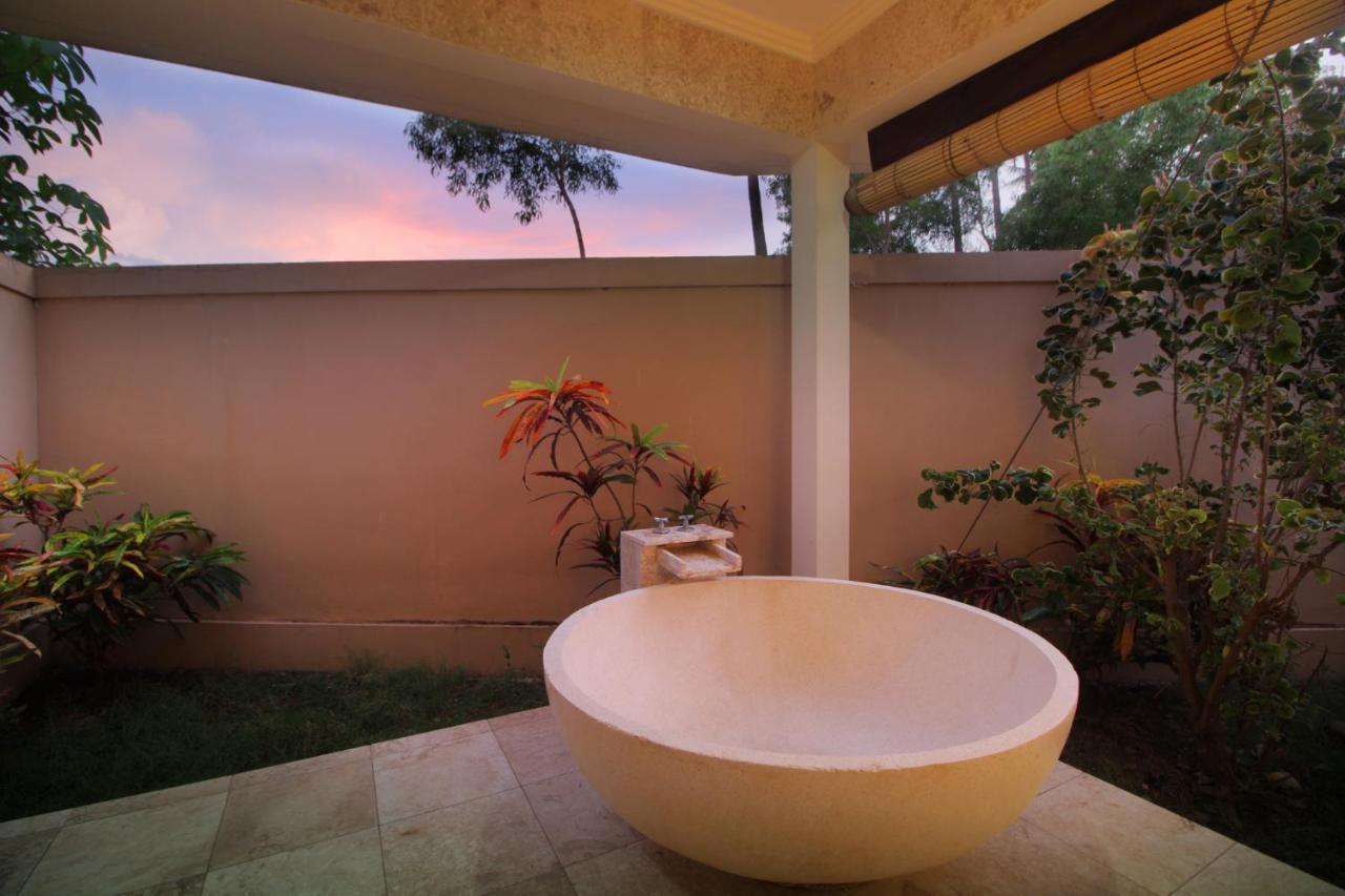Lombok Sunset Bay Resort Sekotong Extérieur photo
