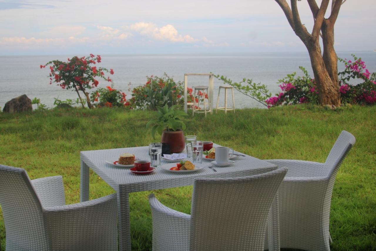 Lombok Sunset Bay Resort Sekotong Extérieur photo